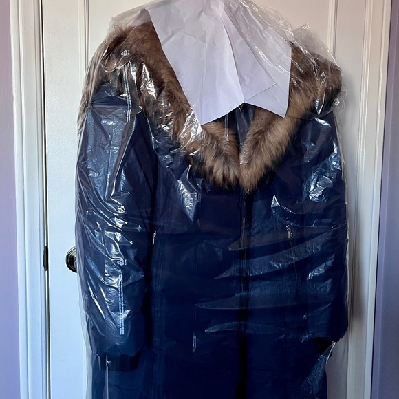 Mackage TRISH Powder Touch Down Coat - Picture 1 of 12